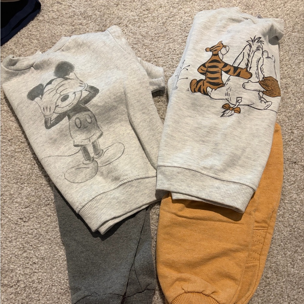 Lot of Disney sweat outfits in 3-6months